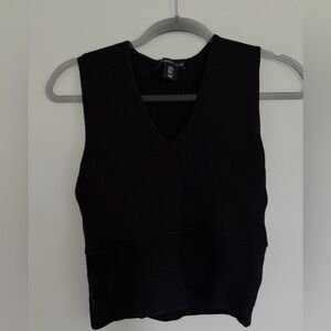 Sincerely Jules Black V-Neck ribbed Top
